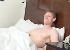 Shemale Jessy Dubai gives head and gets drilled in hotelroom